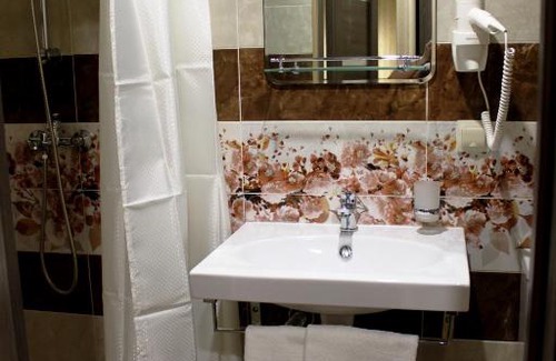 Leninskiy rayon Hotel | Hotel Zima
