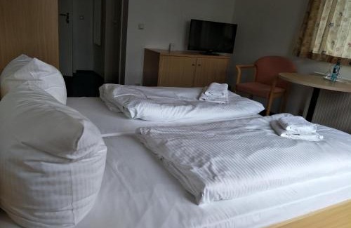 Hoppegarten House | Hotel Zum Grünen Tor