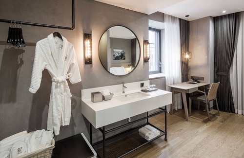 Myeongdong Hotel | Hotel28 Myeongdong