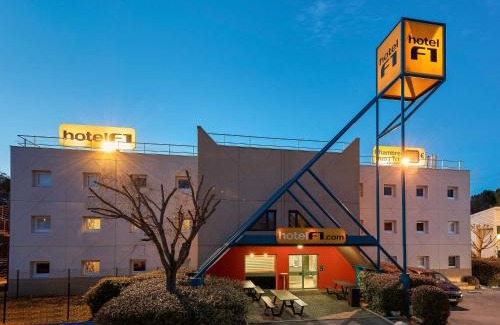 Saint-Cergues Hotel | hotelF1 Annemasse Hotel Renove