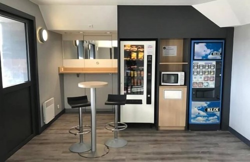 Plougastel-Daoulas Hotel | hotelF1 Brest Sud Plougastel (renovated)