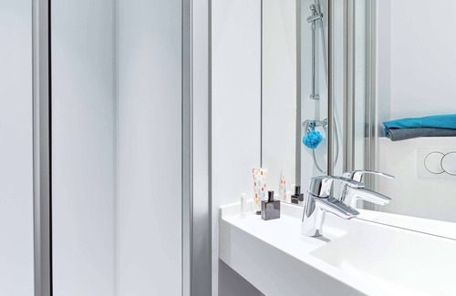 Plougastel-Daoulas Hotel | hotelF1 Brest Sud Plougastel (renovated)