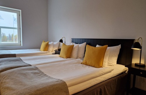 Norra Varalov Hotel | Hotell Erikslund