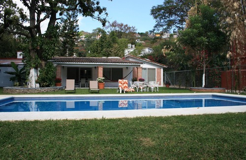 Yautepec House | Hotels Near the Area: Quinta los Tamarindos y Bungalows - Yautepec