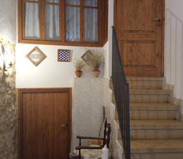 Cornudella de Montsant House | House ∙ 4 bedrooms ∙ 8 guests