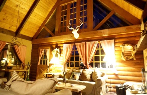 Upper Moonridge House | House ∙ 1 bedroom ∙ 5 guests