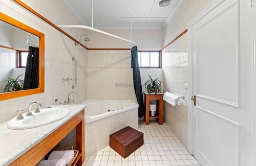 Maiden Gully House | House ∙ 1 bedroom ∙ 3 guests