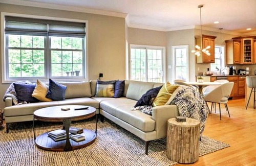 Monroe House | House ∙ 1 bedroom ∙ 12 guests