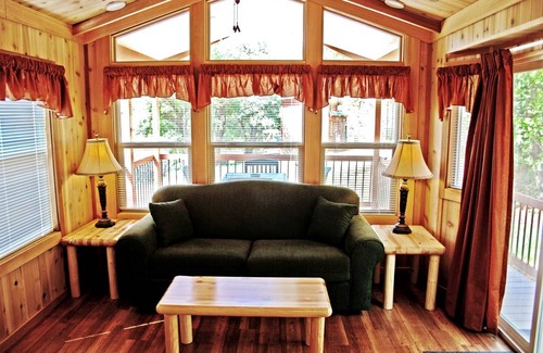 Groveland House | House ∙ 1 bedroom ∙ 4 guests