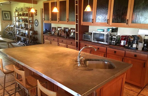 Troutdale House | House ∙ 1 bedroom ∙ 9 guests