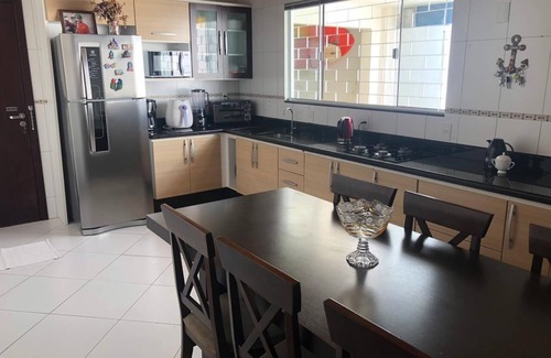 Praia da Armacao do Itapocoroi House | House 1 Km from Beto Carrero