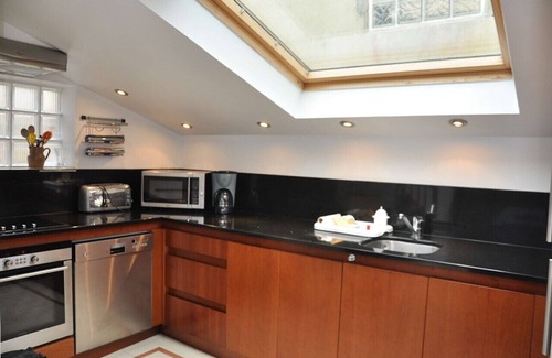 Tregastel House | House 100m sea with internet, place Ste-Anne in TREGASTEL