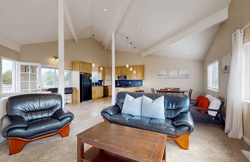 La Selva Beach House | House ∙ 2 bedrooms ∙ 5 guests