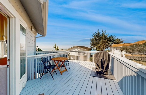 La Selva Beach House | House ∙ 2 bedrooms ∙ 5 guests