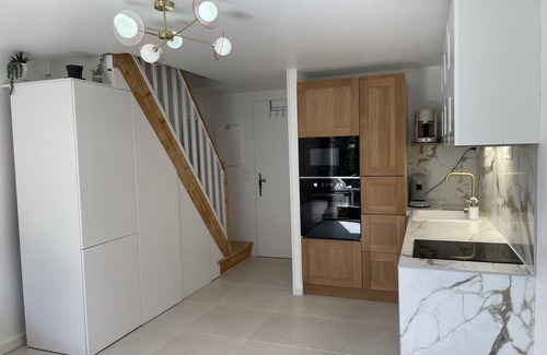 Villeneuve-Loubet House | 🏠 House 2 bedrooms near NICE, air-conditioned, land, pool garage, 600 m sea