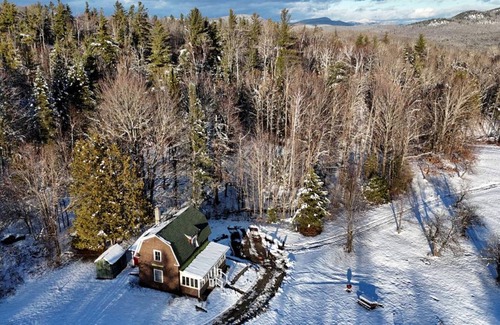 North River House | House ∙ 2 bedrooms ∙ 4 guests