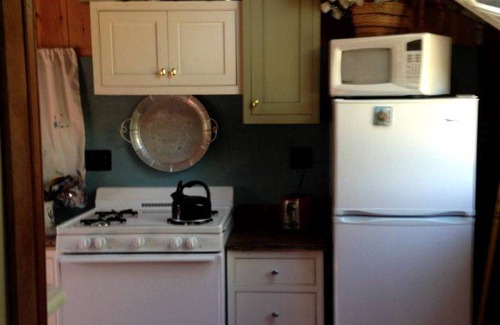 North River House | House ∙ 2 bedrooms ∙ 4 guests