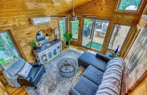 Rogersville House | House ∙ 2 bedrooms ∙ 4 guests