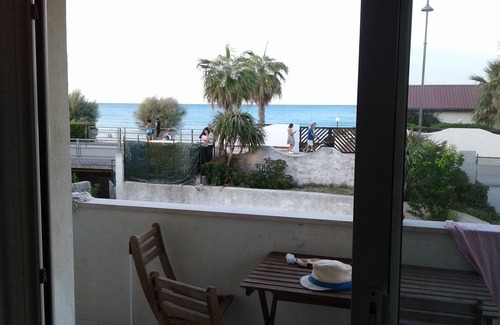 Fossacesia Marina House | House 20 meters from the sea!