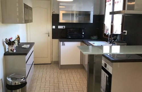 Pleumeur-Bodou House | House 250m from the beautiful beach of Pors Gelen and the sailing school