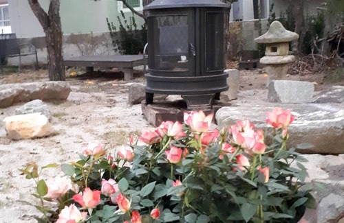 Cheongju House | House (2nd floor only) w/paintings, barbeque grill, garden