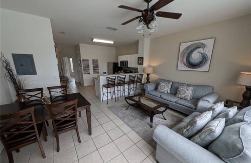 Windsor Hills House | House ∙ 3 bedrooms ∙ 6 guests