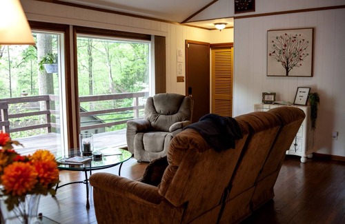 Mount Gretna House | House ∙ 3 bedrooms ∙ 6 guests