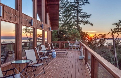Friday Harbor House | House ∙ 4 bedrooms ∙ 12 guests