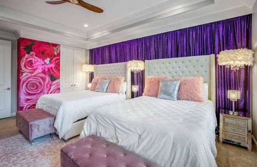 Midtown House | House ∙ 4 bedrooms ∙ 16 guests