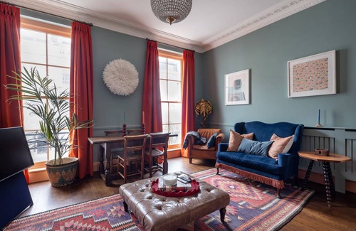 Warwick House | House ∙ 4 bedrooms ∙ 8 guests