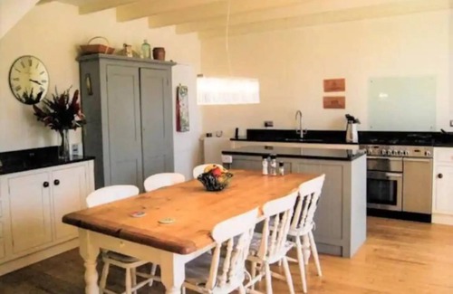 Boscamnant House | House ∙ 4 bedrooms ∙ 8 guests
