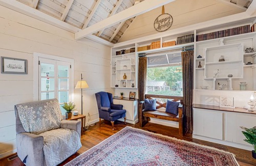 Landrum House | House ∙ 5 bedrooms ∙ 14 guests