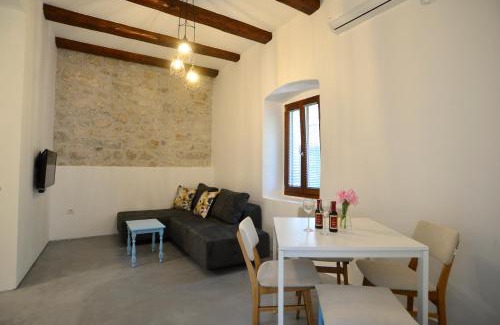 Kotor Apartment | House 561