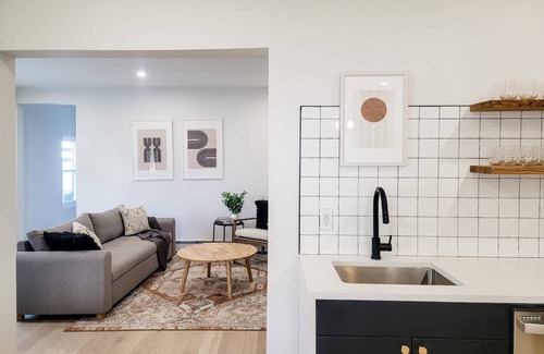 Warrensburg House | House ∙ 6 bedrooms ∙ 16 guests