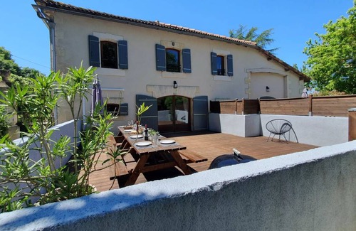 Chaunac House | House ∙ 6 bedrooms ∙ 15 guests