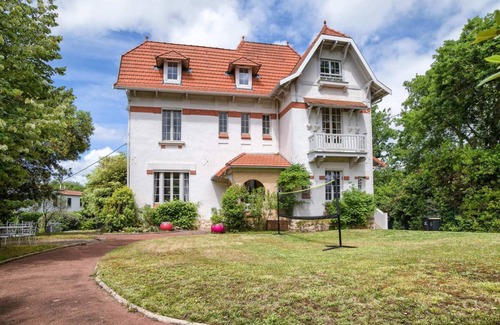 Arcachon House | House ∙ 8 bedrooms ∙ 14 guests