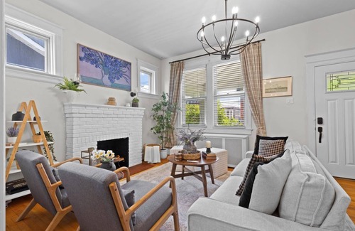 Northwest House | House ∙ 9 bedrooms ∙ 18 guests