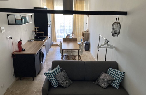 Santa Cruz House | House + apartment in beautiful surroundings