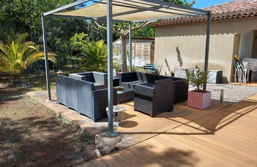 Les Arcs-sur-Argens Cottage | House Bed & Breakfast in room