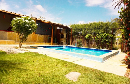 Aguas Belas House | House blue high standard with Wifi in Aguas Belas Caponga
