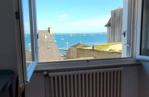 Saint-Pol-de-Leon House | House by the sea, very spacious 35 m from the port 8 people