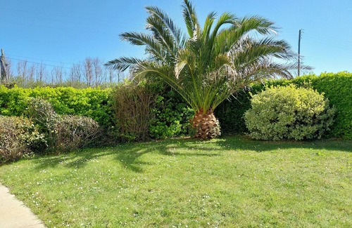 Plouneour-Brignogan-Plages House | House by the sea, 700 m from the beach, Finistère, Brittany