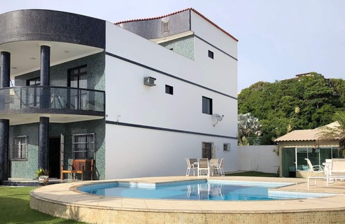 Serra House | HOUSE FOOT IN THE SAND