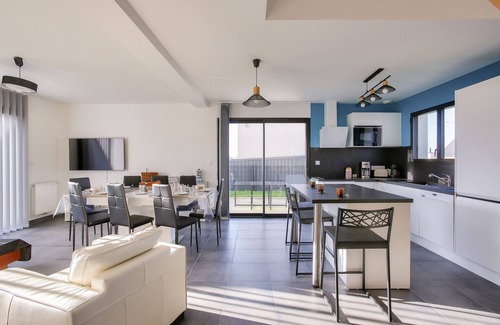 Saint-Alban House | House for 8 in Saint-Alban - Enclosed garden