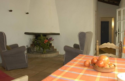 Cazalla De La Sierra Cottage | House for 4 people on the Las Navezuelas estate