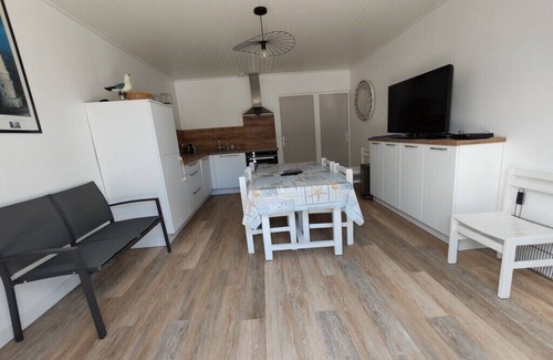 Bourcefranc-le-Chapus House | House for 6 people with swimming pool and garden, 200m from the sea!