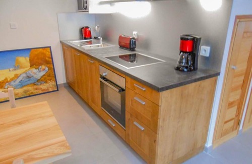 Bagnols-les-Bains House | House