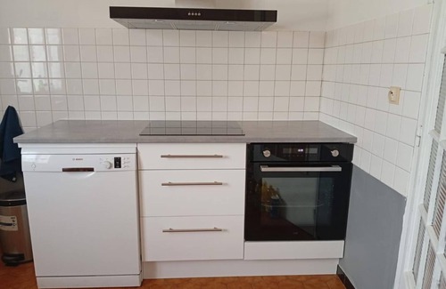 Onjon House | House