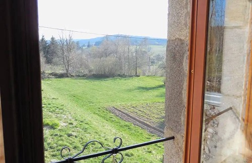 Saint-Germain-lʼHerm House | House ∙ 4 bedrooms ∙ 12 guests