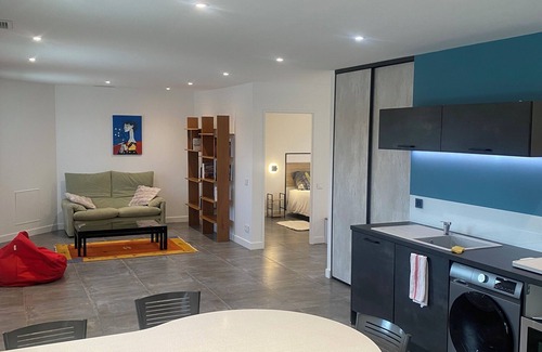 Veyre-Monton House | House ground floor direct access pool and garden Quiet, all amenities nearby